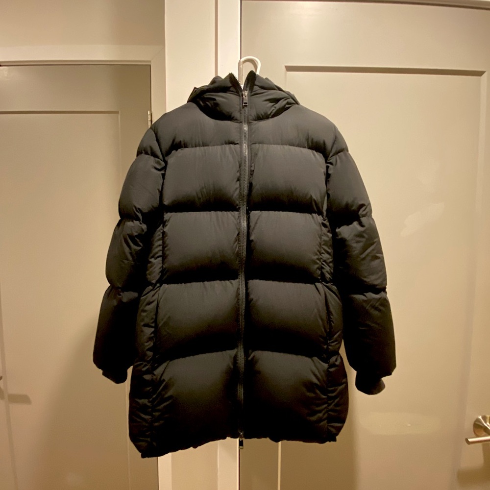Aritzia Black Puffer Jacket
